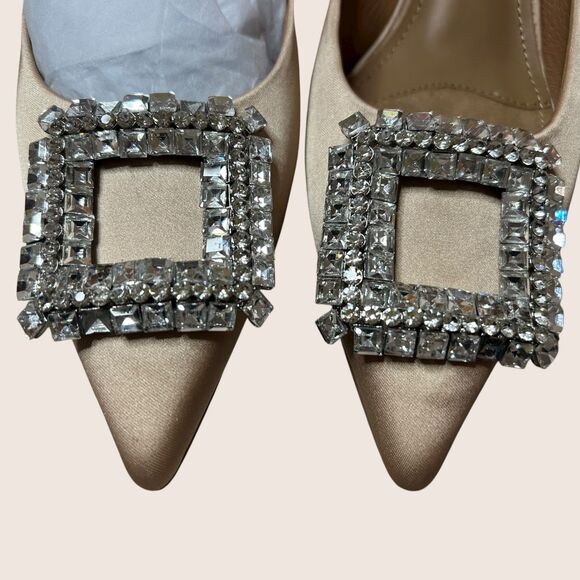 ✨ BIBI LOU ANTHRO CREAM AOI SATIN JEWELED BUCKLE KITTEN HEEL MULE EU39 US9 - Picture 8 of 8